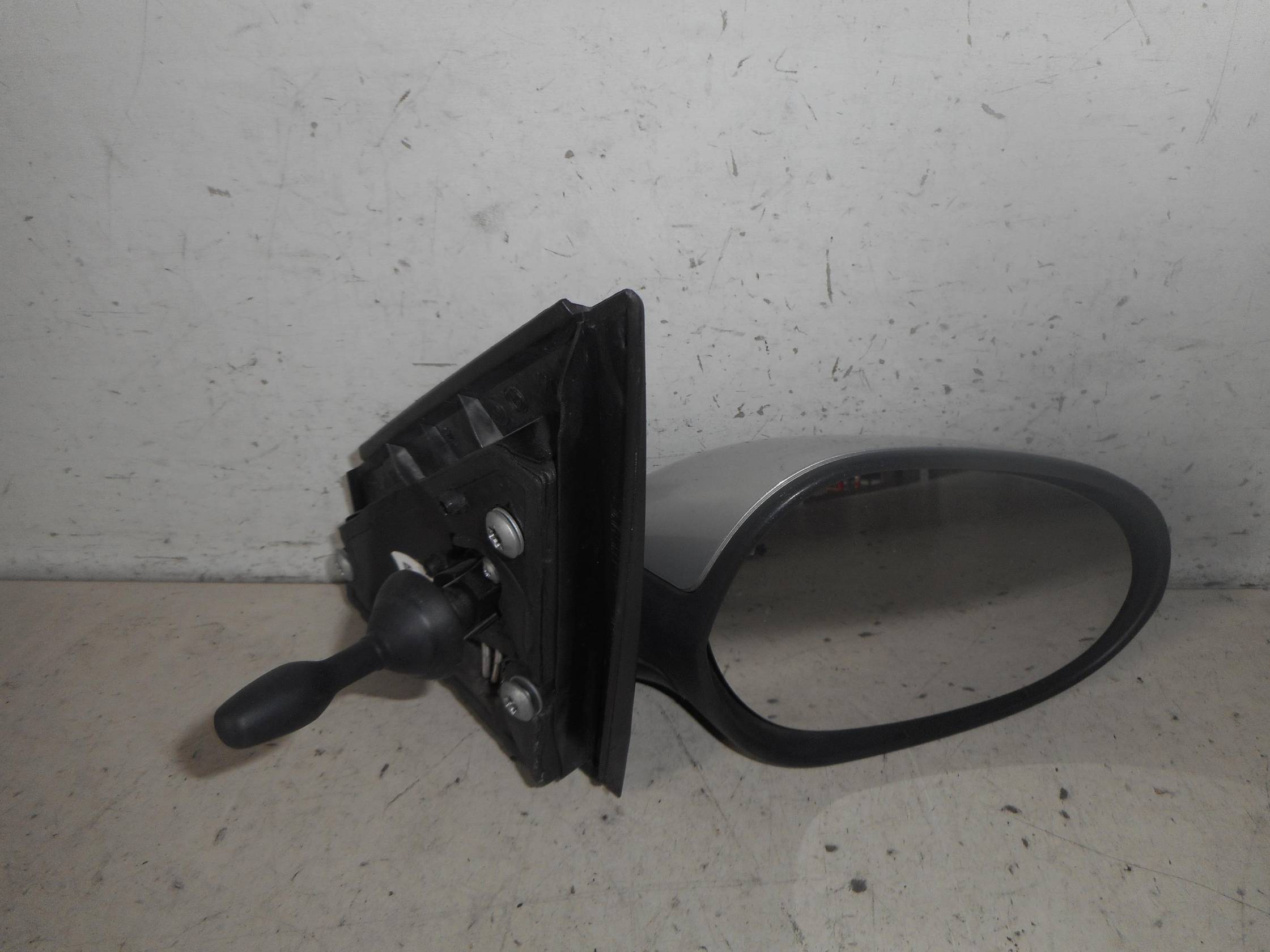 Retrovisore est. dx.